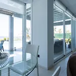V196 Villa Brisas