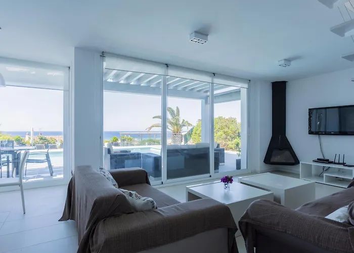 V196 Brisa By Menorcarentals *