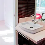 V196 Villa Brisas