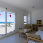 V196 Villa Brisas *