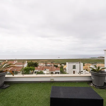 V196 Brisas Villa